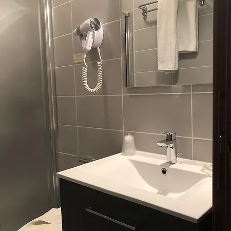 La Bonne Hotel 2*